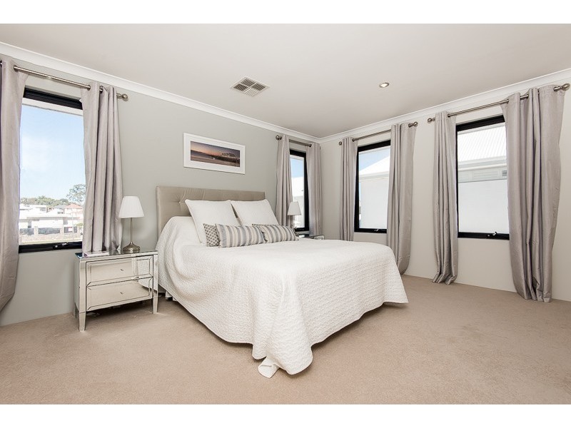 6 Grasstree Way, Churchlands WA 6018