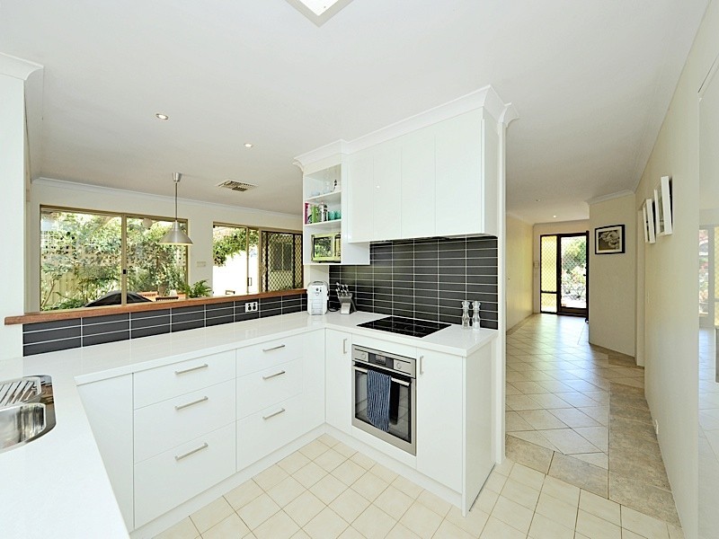 1 Moss Vale, Floreat WA 6014