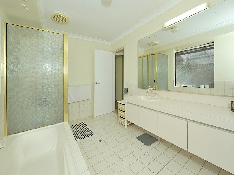 1 Moss Vale, Floreat WA 6014