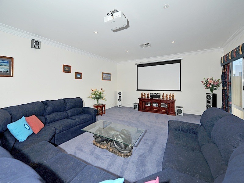 41 Marapana Road, City Beach WA 6015