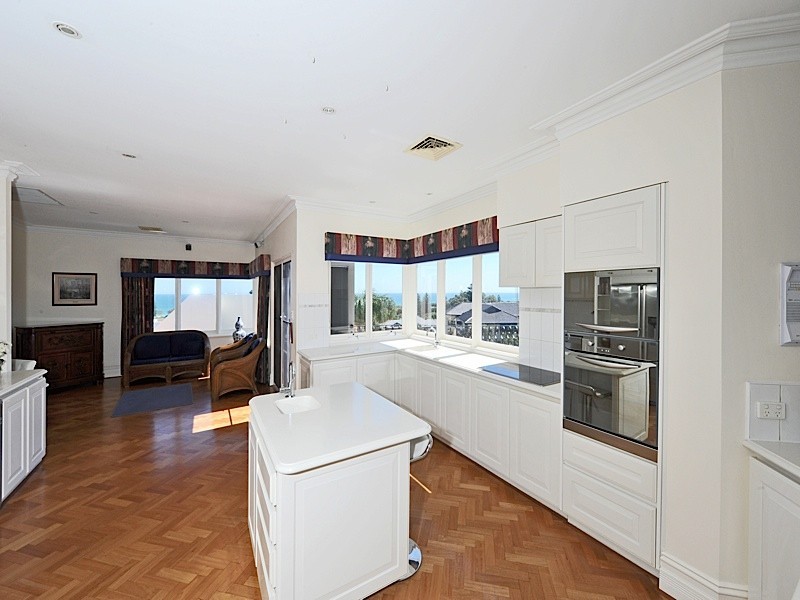 41 Marapana Road, City Beach WA 6015