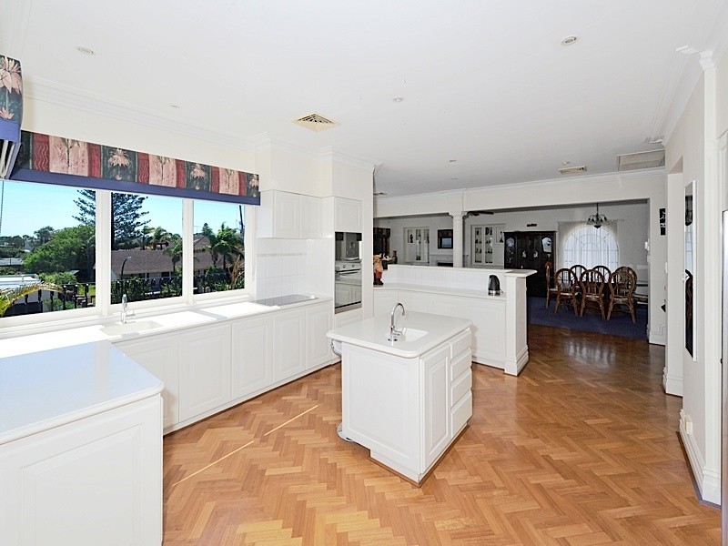 41 Marapana Road, City Beach WA 6015