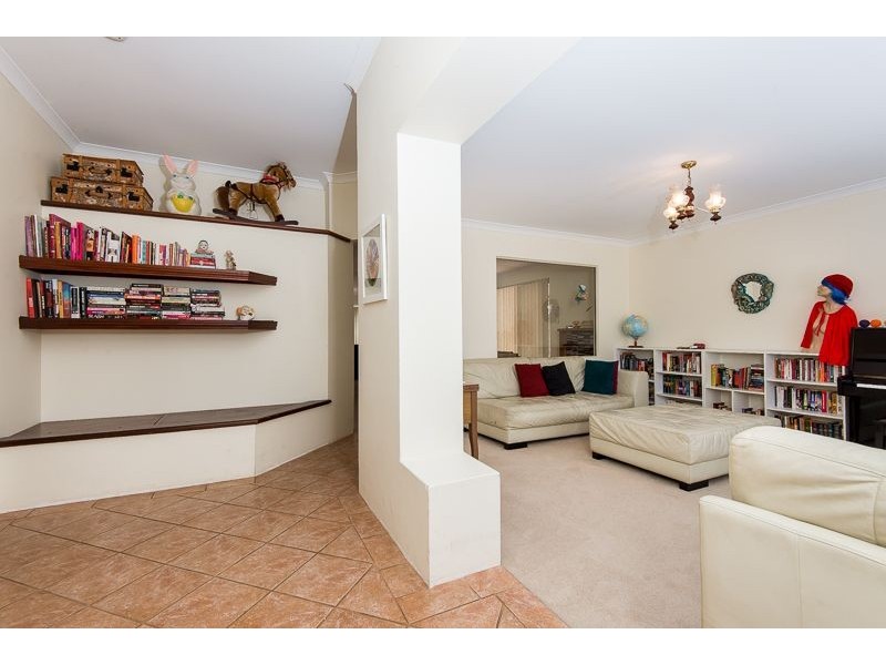 5a Lee Avenue, Hilton WA 6163