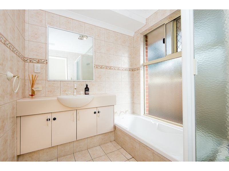 5a Lee Avenue, Hilton WA 6163