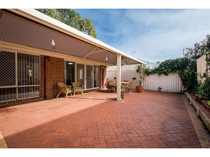 5a Lee Avenue, Hilton WA 6163