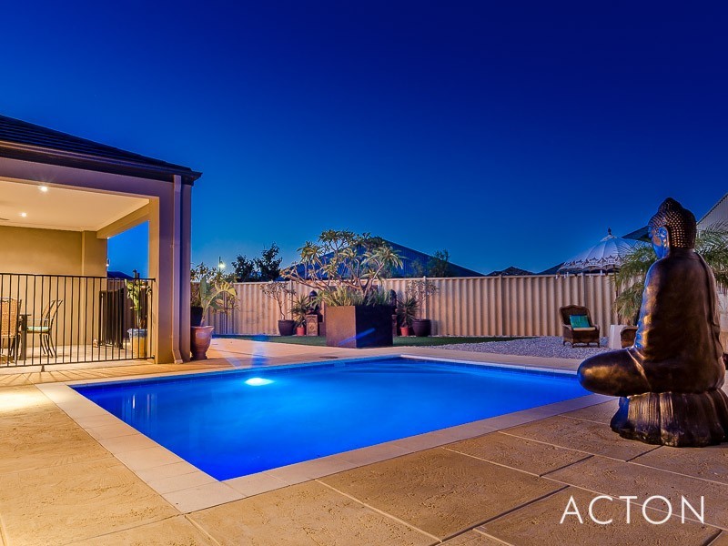 33 Kallatina Drive, Iluka WA 6028