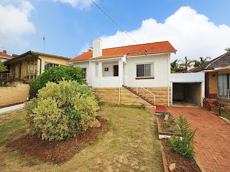 23 Sydenham Road, Doubleview WA 6018