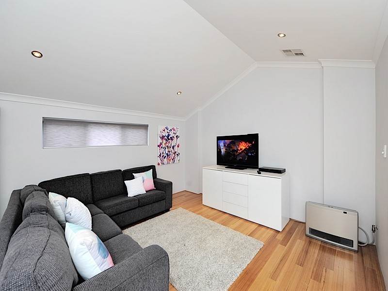 2 Village Mews, Floreat WA 6014