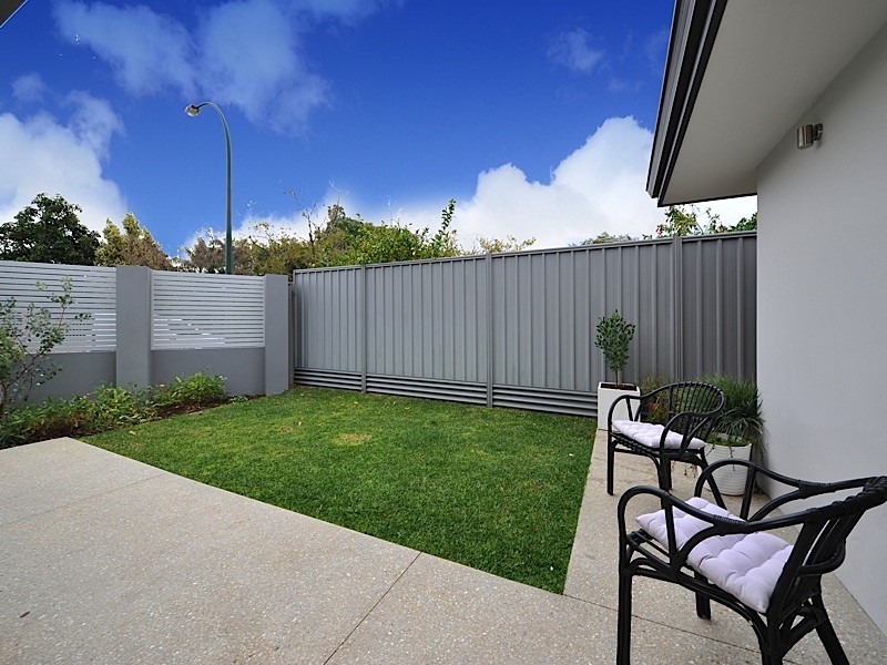 2 Village Mews, Floreat WA 6014
