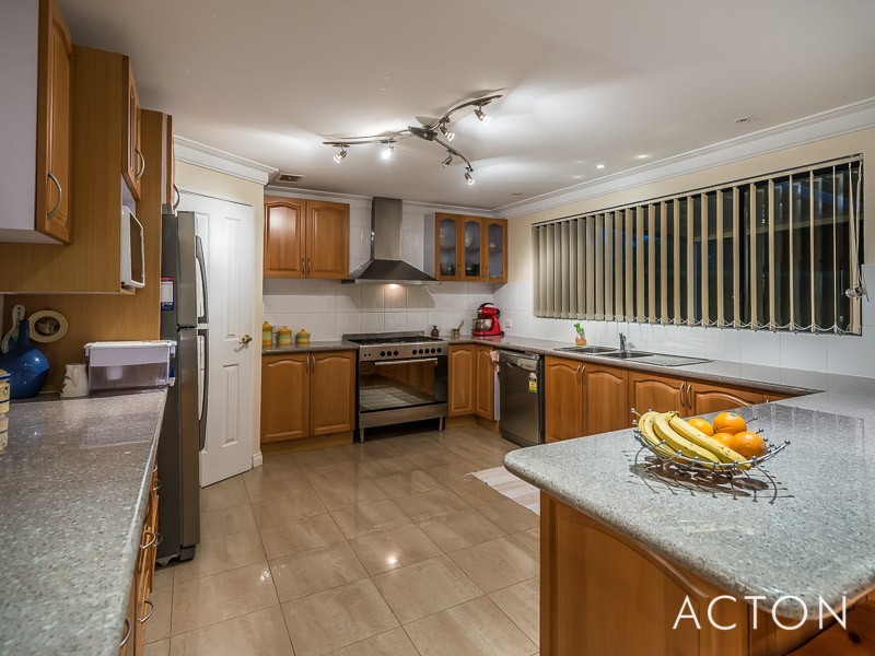 39 Otisco Crescent, Joondalup WA 6027