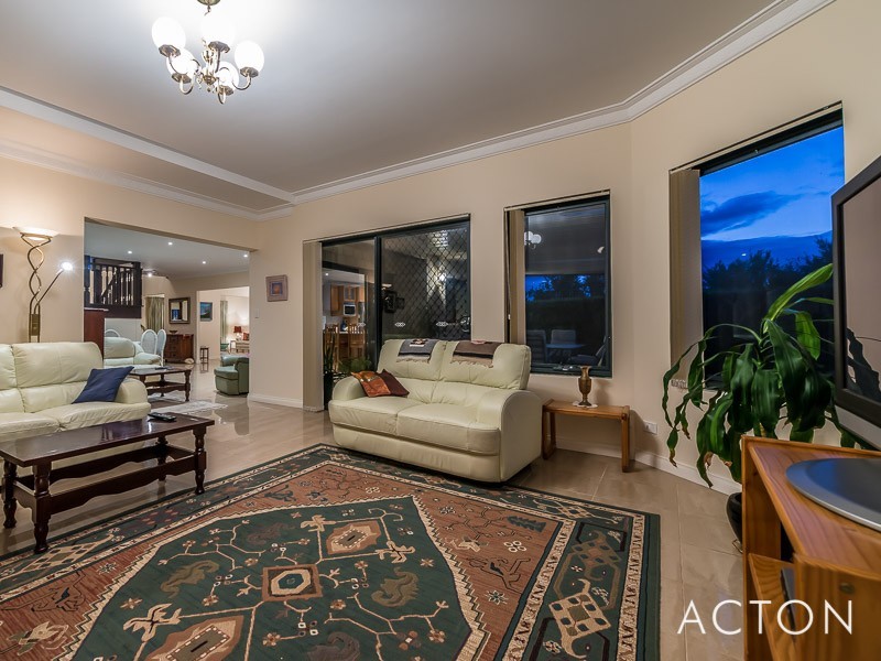 39 Otisco Crescent, Joondalup WA 6027