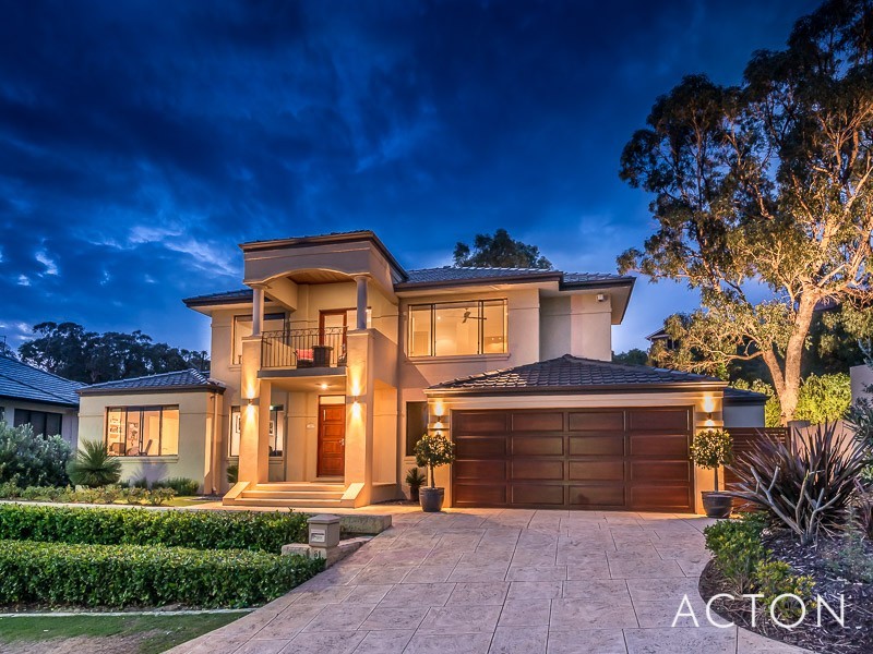 61 Pine Valley Pass, Connolly WA 6027