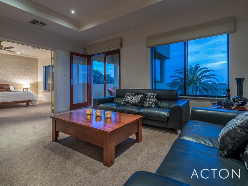 61 Pine Valley Pass, Connolly WA 6027