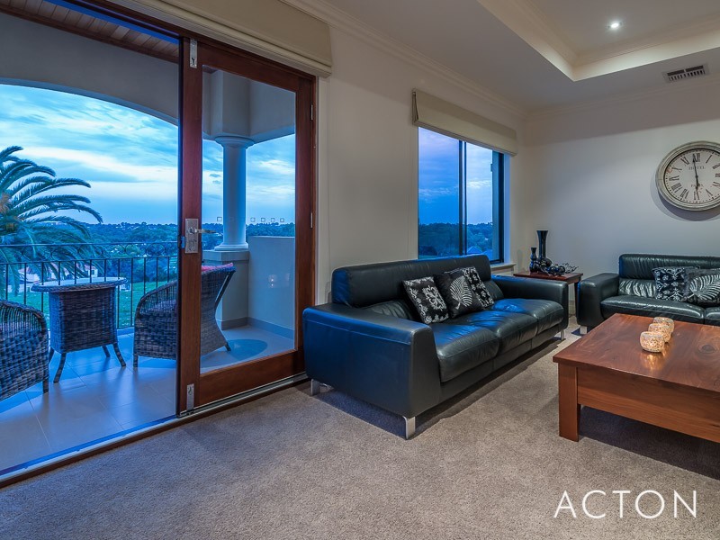 61 Pine Valley Pass, Connolly WA 6027