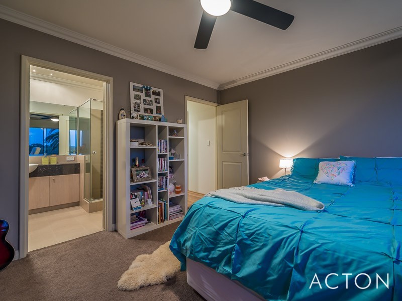 61 Pine Valley Pass, Connolly WA 6027