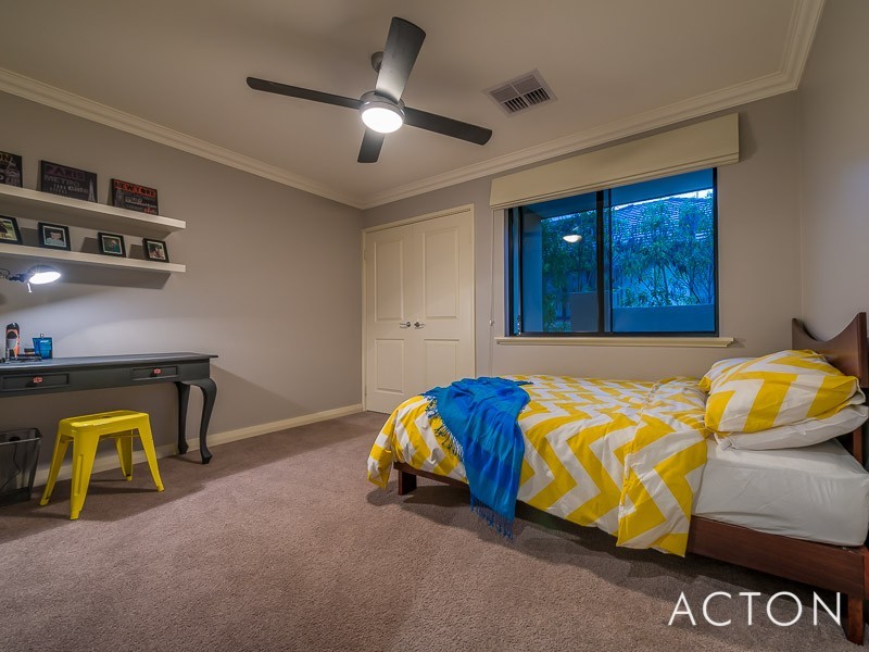 61 Pine Valley Pass, Connolly WA 6027