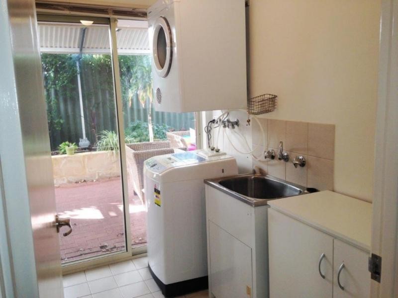 3/160 Grand Promenade, Doubleview WA 6018