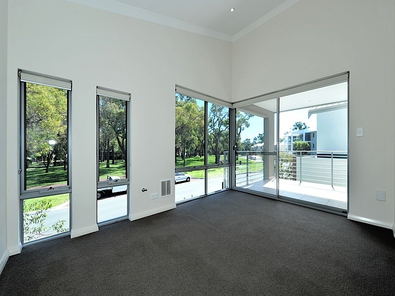 13 Alumni Terrace, Churchlands WA 6018