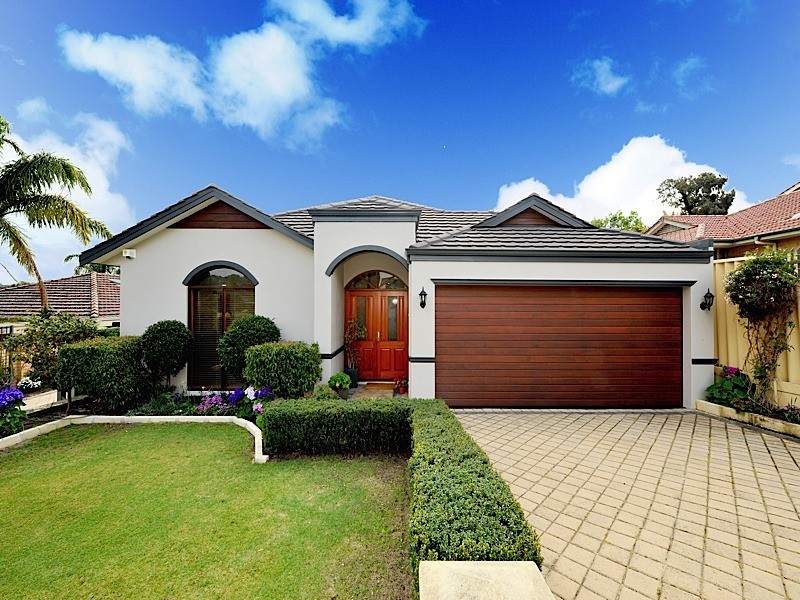 15 Morden Street, Wembley Downs WA 6019