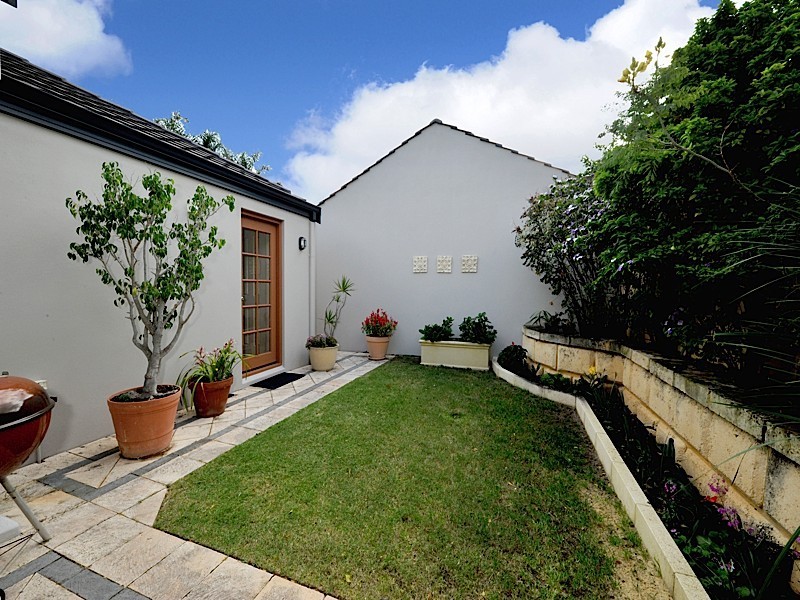 15 Morden Street, Wembley Downs WA 6019