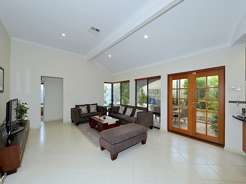 15 Morden Street, Wembley Downs WA 6019