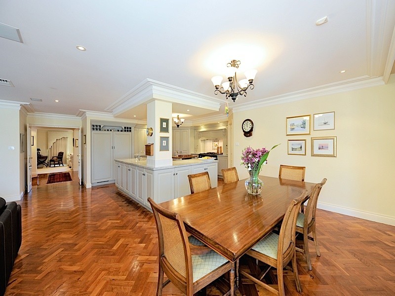 31 Windarra Drive, City Beach WA 6015