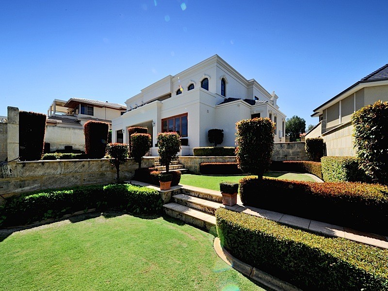 31 Windarra Drive, City Beach WA 6015