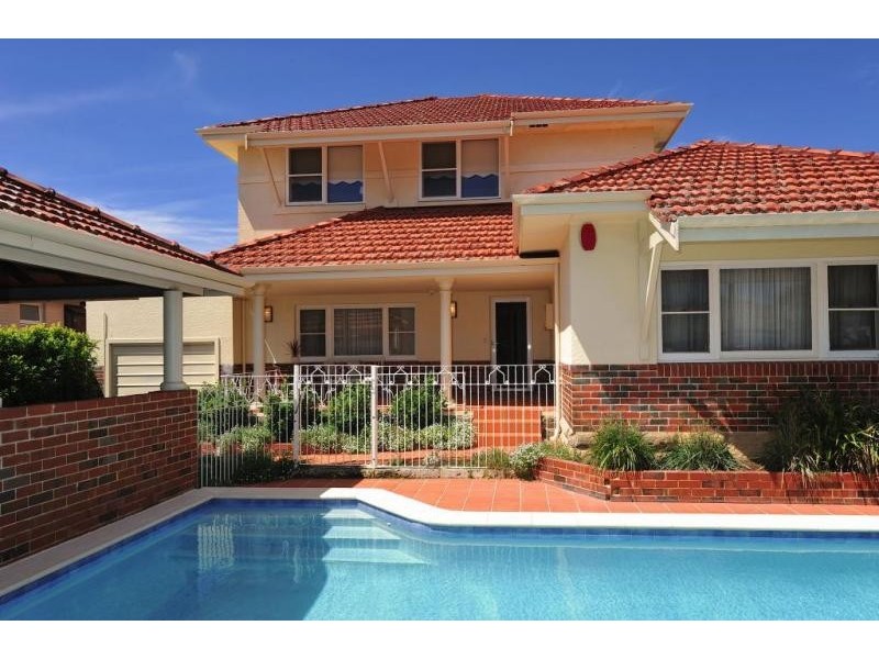 8 Linden Gardens, Floreat WA 6014
