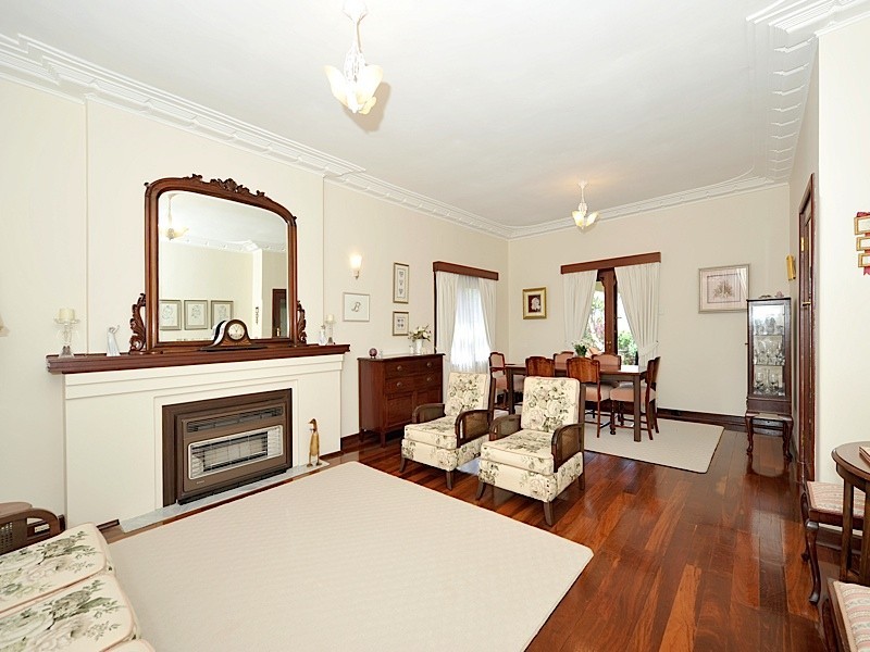 8 Linden Gardens, Floreat WA 6014