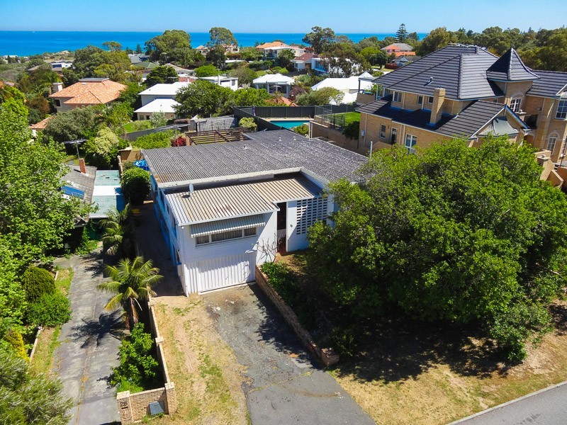 26 Hovea Crescent, City Beach WA 6015