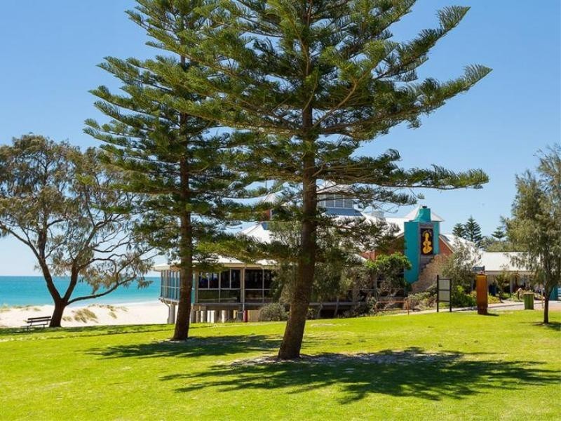 26 Hovea Crescent, City Beach WA 6015