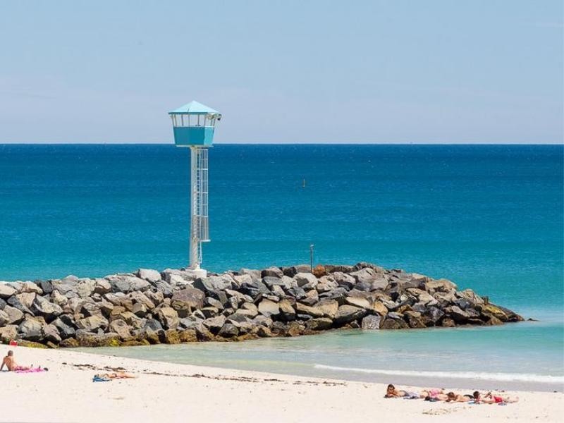 26 Hovea Crescent, City Beach WA 6015