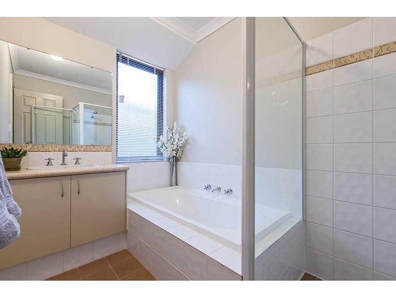 35 Raspins Loop, Burns Beach WA 6028