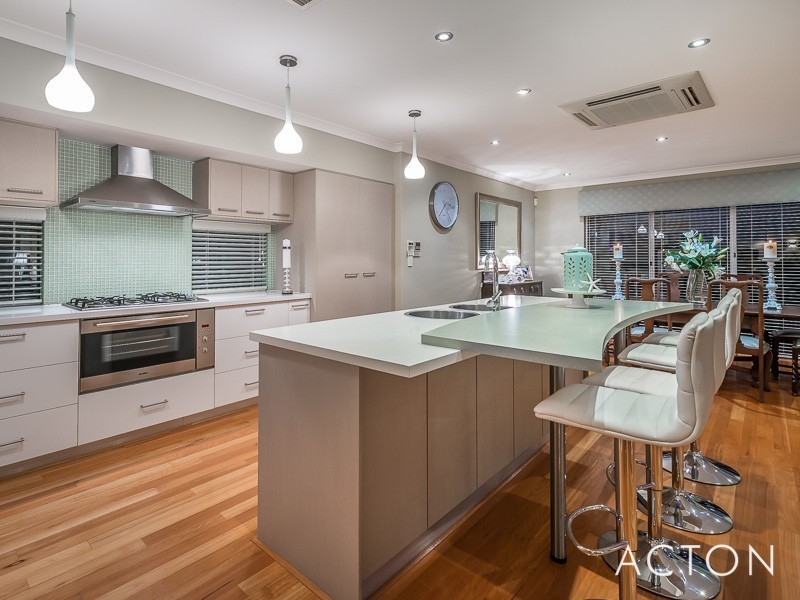 435 Burns Beach Road, Iluka WA 6028