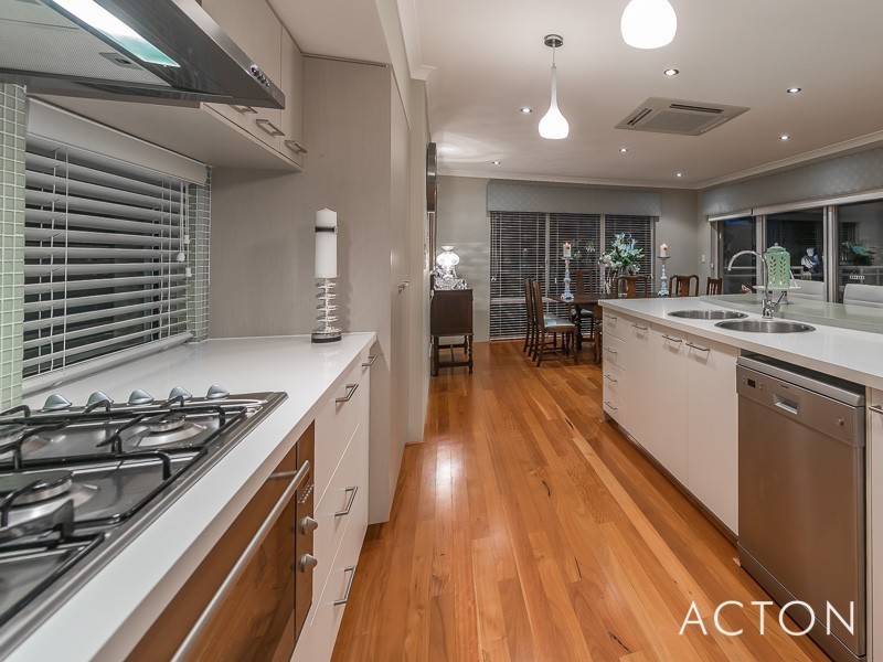 435 Burns Beach Road, Iluka WA 6028