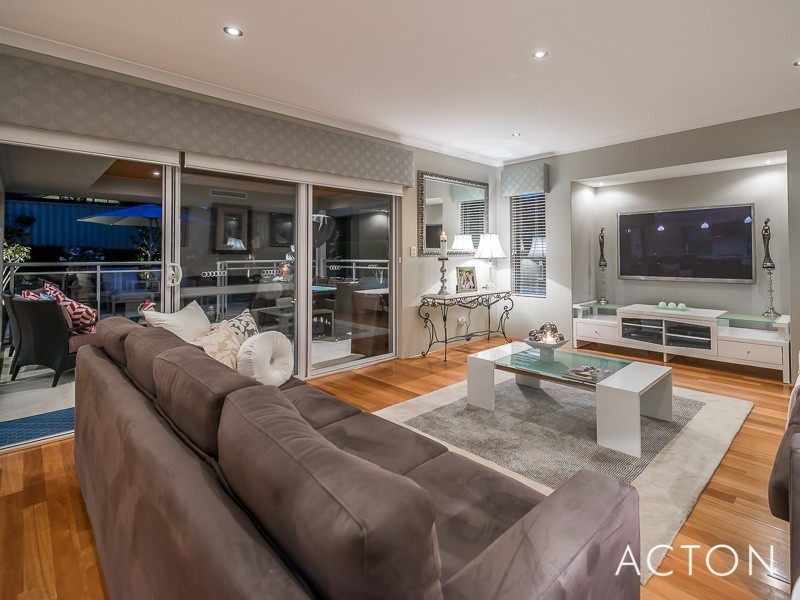 435 Burns Beach Road, Iluka WA 6028