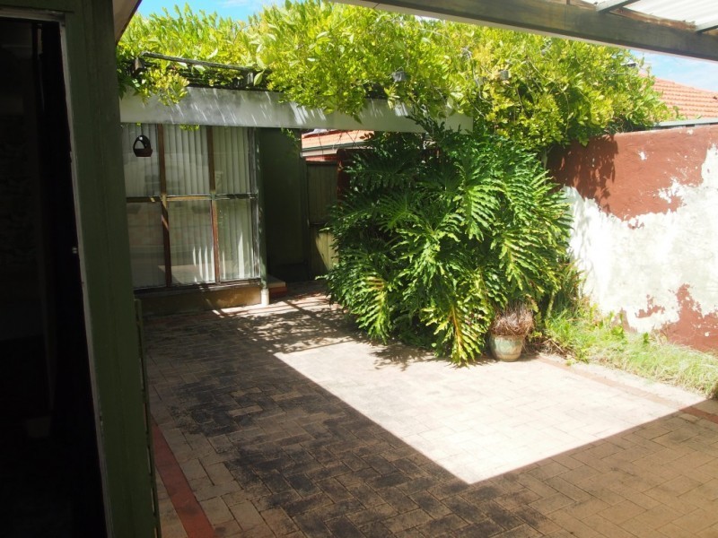 81 Clifton Street, Nedlands WA 6009