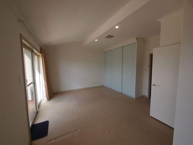 5/8 Parker Street, South Perth WA 6151