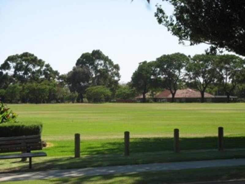 2/97 South Terrace, Como WA 6152