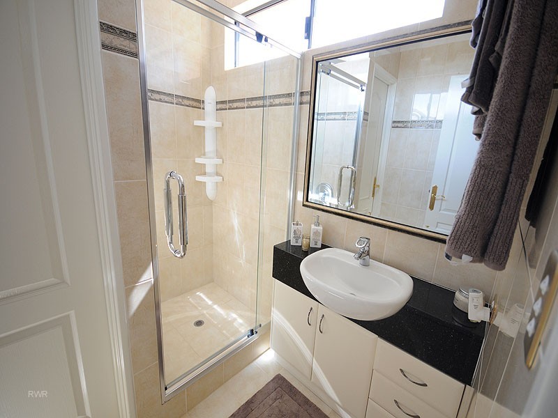 26 Crossman Pass, Salter Point WA 6152