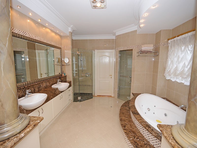 26 Crossman Pass, Salter Point WA 6152