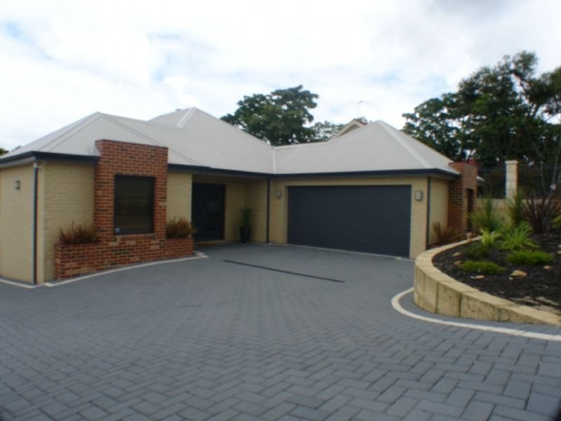 11 Plummer Street, East Victoria Park WA 6101