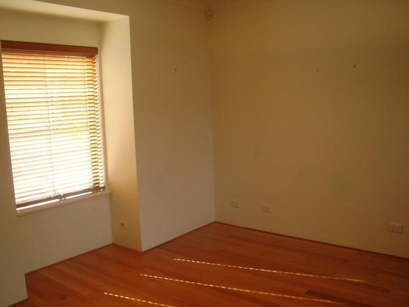 11 Plummer Street, East Victoria Park WA 6101