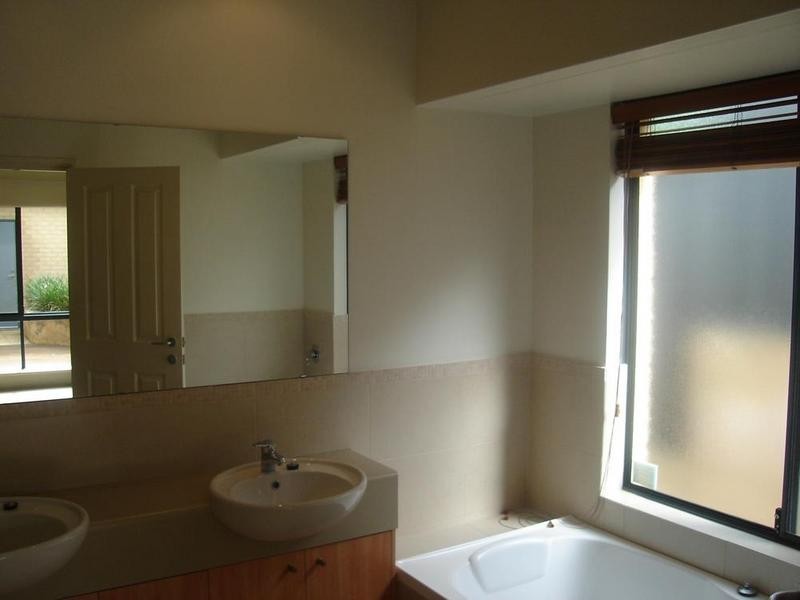 11 Plummer Street, East Victoria Park WA 6101