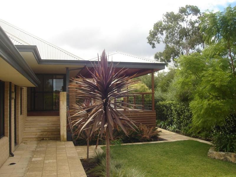 11 Plummer Street, East Victoria Park WA 6101