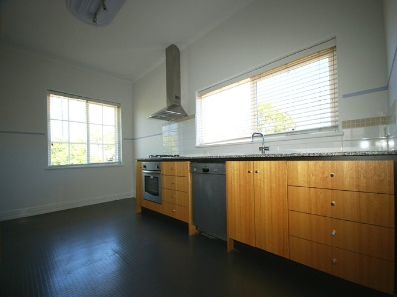 8/331 Canning Highway, Como WA 6152