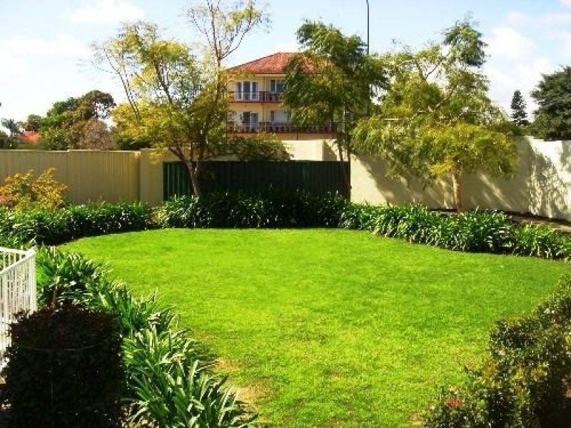 8/331 Canning Highway, Como WA 6152