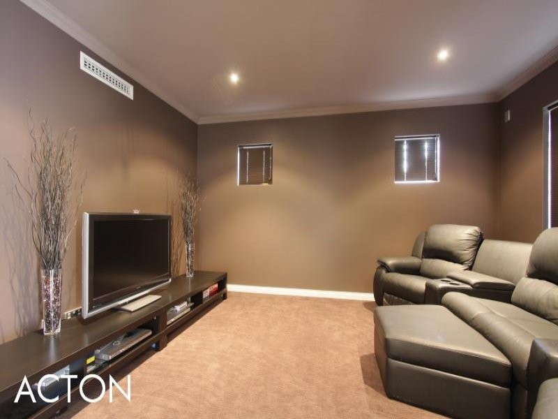 B/23 Howard Parade, Salter Point WA 6152