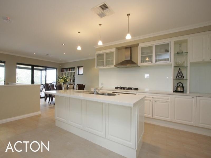 B/23 Howard Parade, Salter Point WA 6152