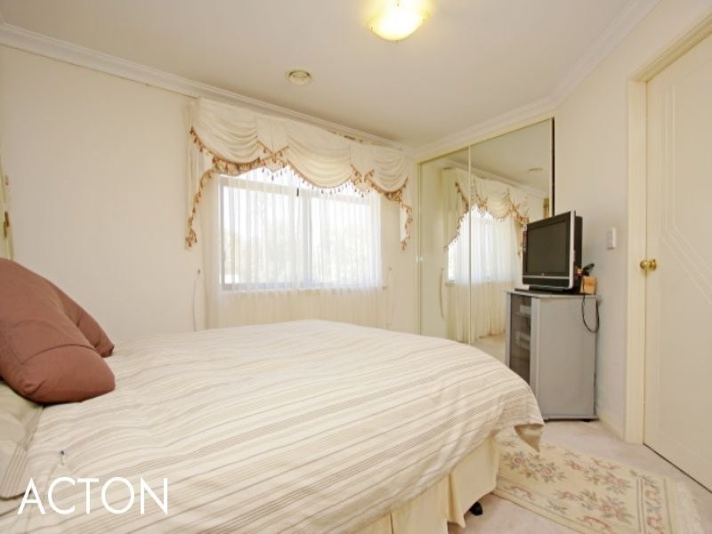 36A Ardessie Street, Ardross WA 6153